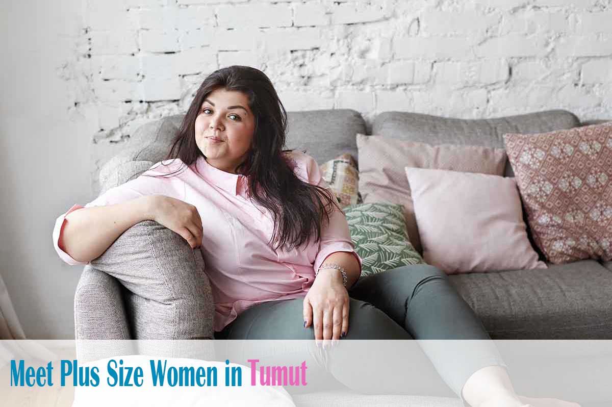 Find plus size women in Tumut