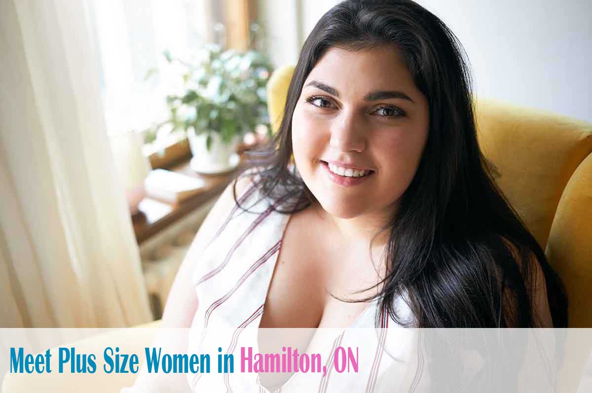 Find plus size women in  Hamilton, ON
