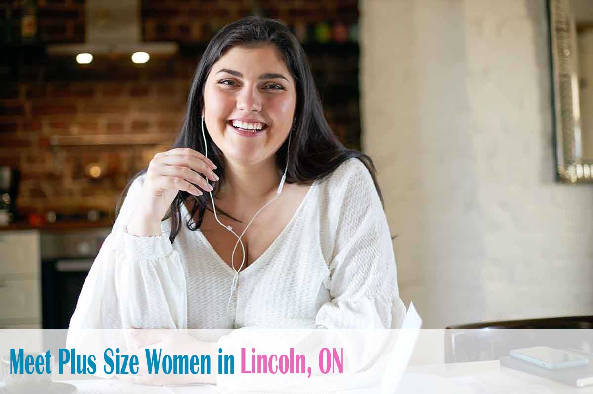Find plus size women in  Lincoln, ON