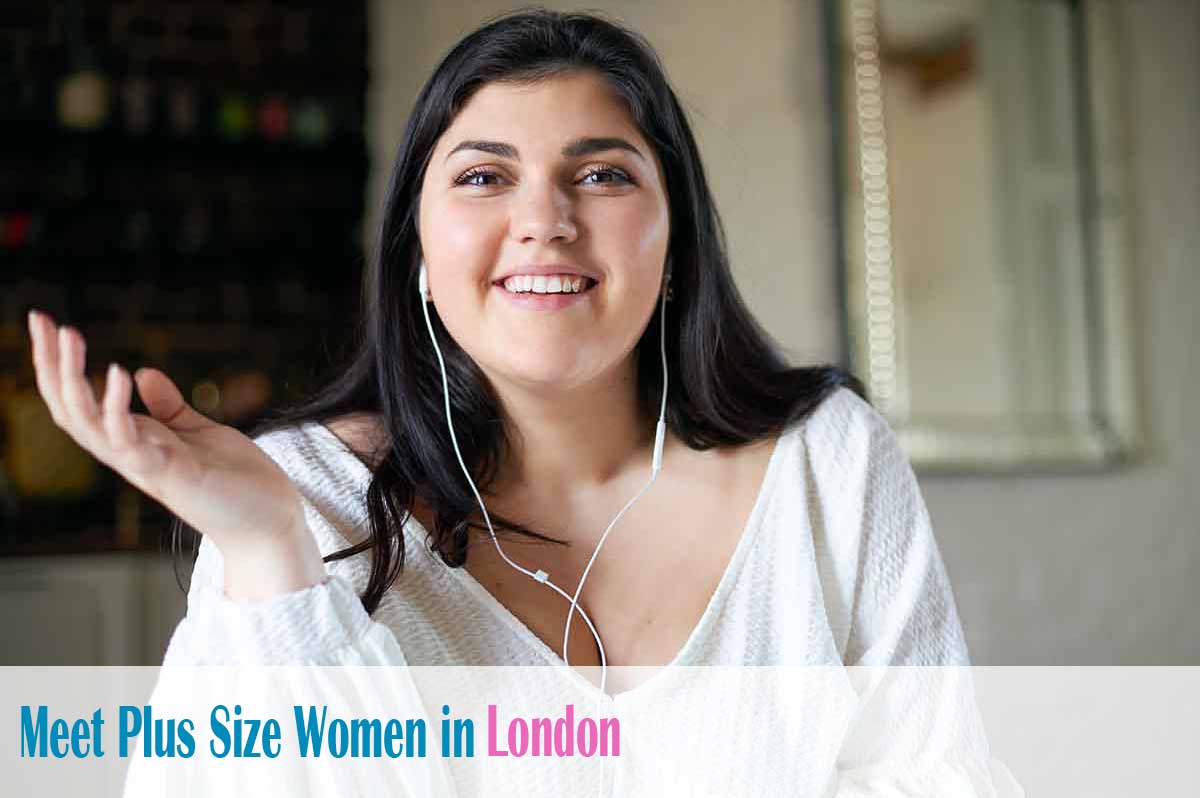 Find plus size women in  London, London, City of