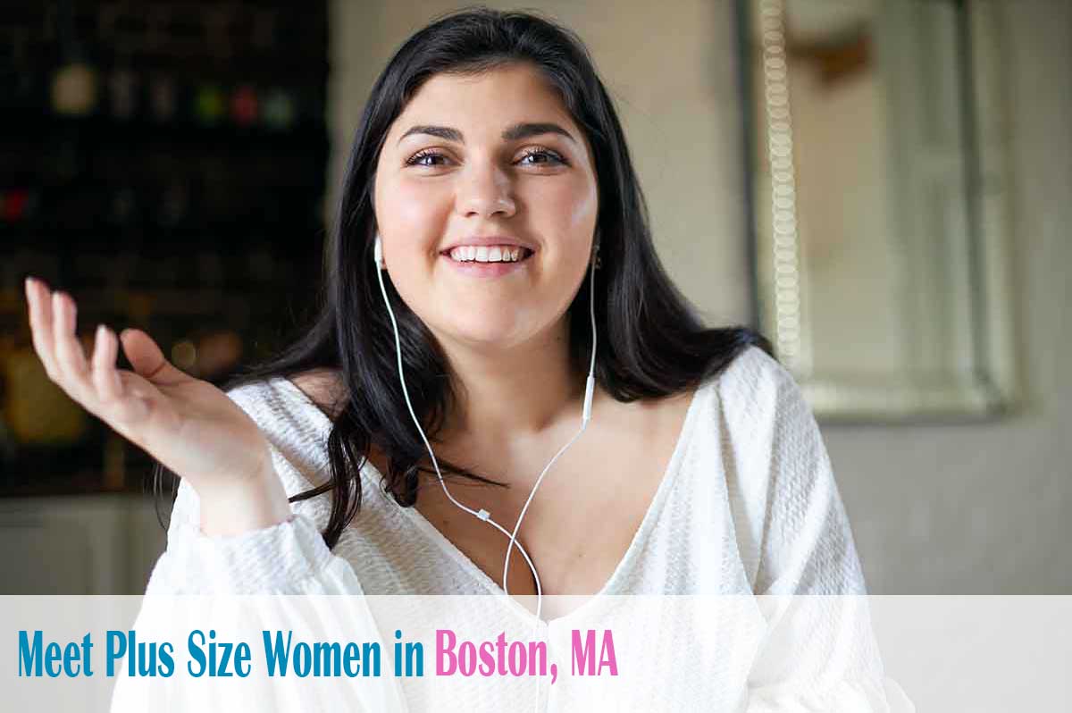 Find curvy women in  Boston, MA