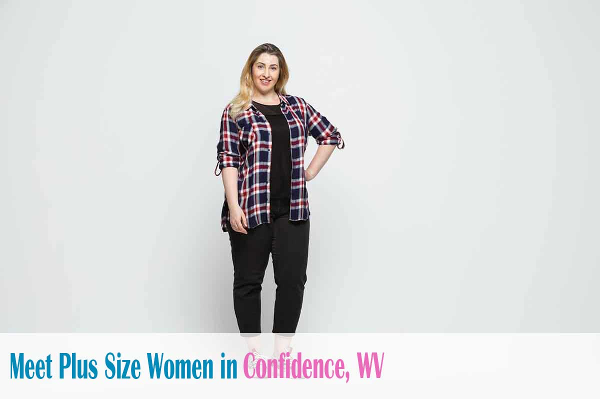 Find plus size women in  Confidence, WV