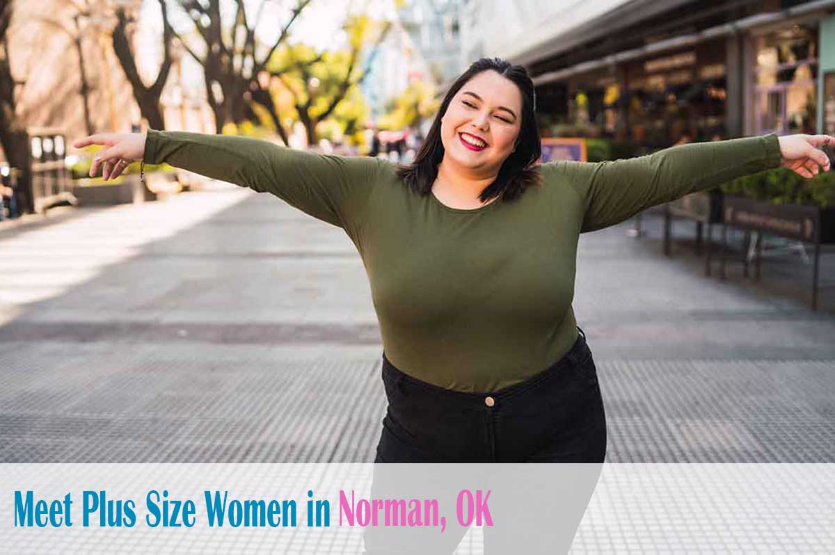 Find plus size women in  Norman, OK