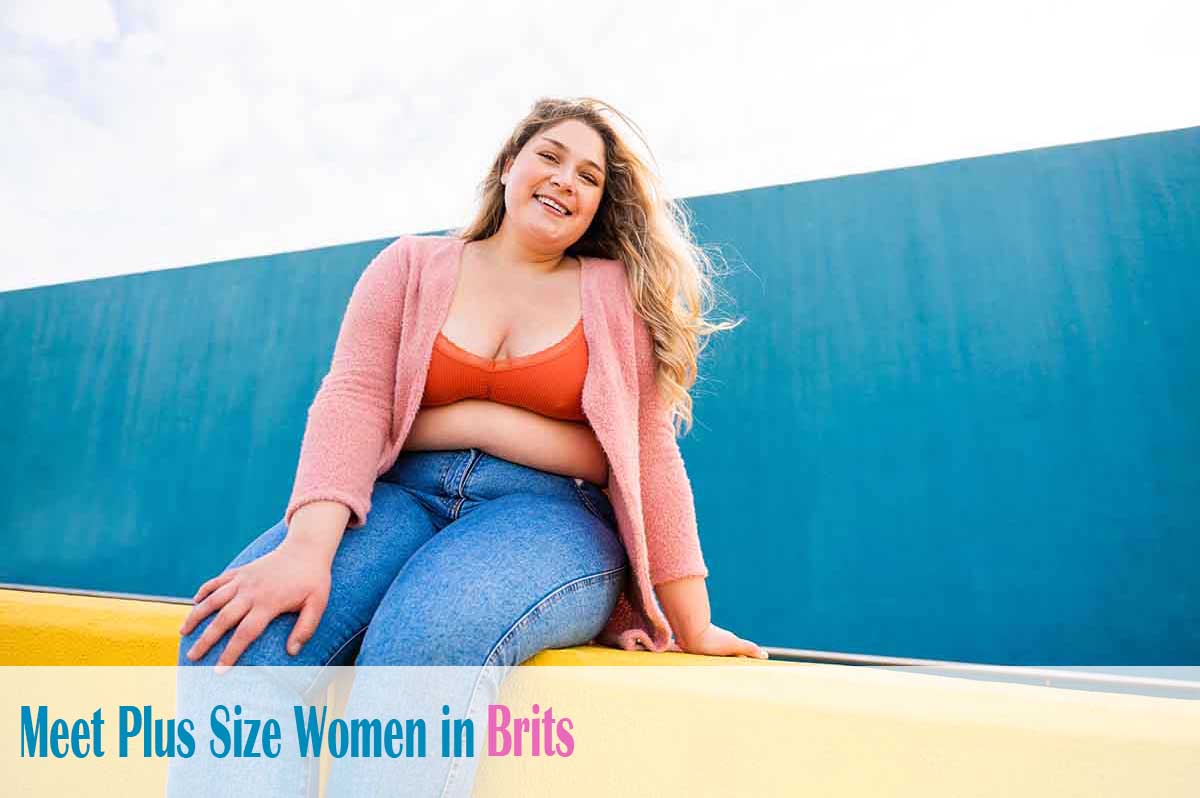 Find curvy women in Brits