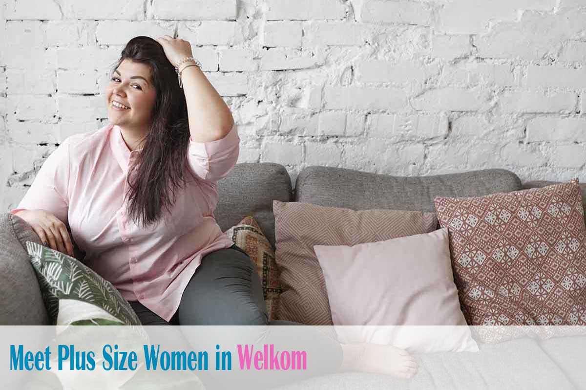 Find plus size women in Welkom