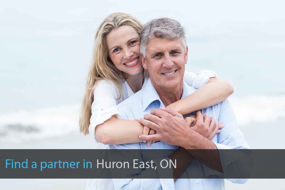 Find Single Over 50 in Huron East, ON