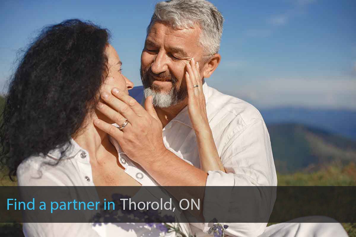 Meet Single Over 50 in Thorold, ON