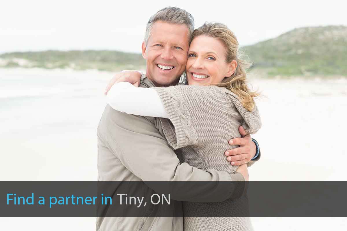Meet Single Over 50 in Tiny, ON