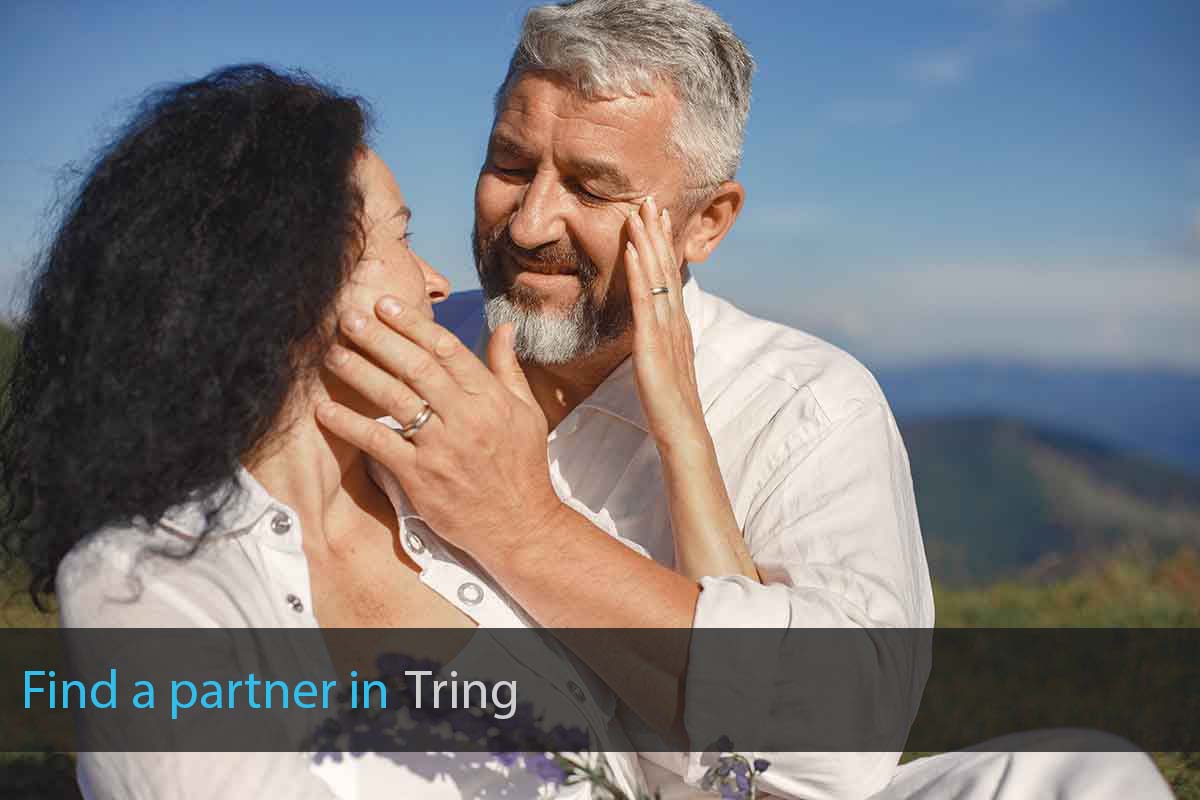Find Single Over 50 in Tring, Hertfordshire