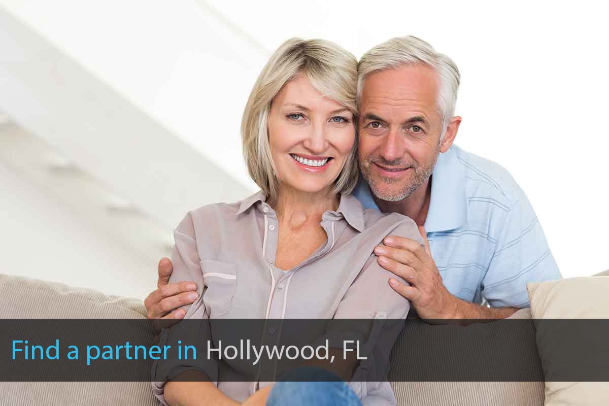 Meet Single Over 50 in Hollywood, FL