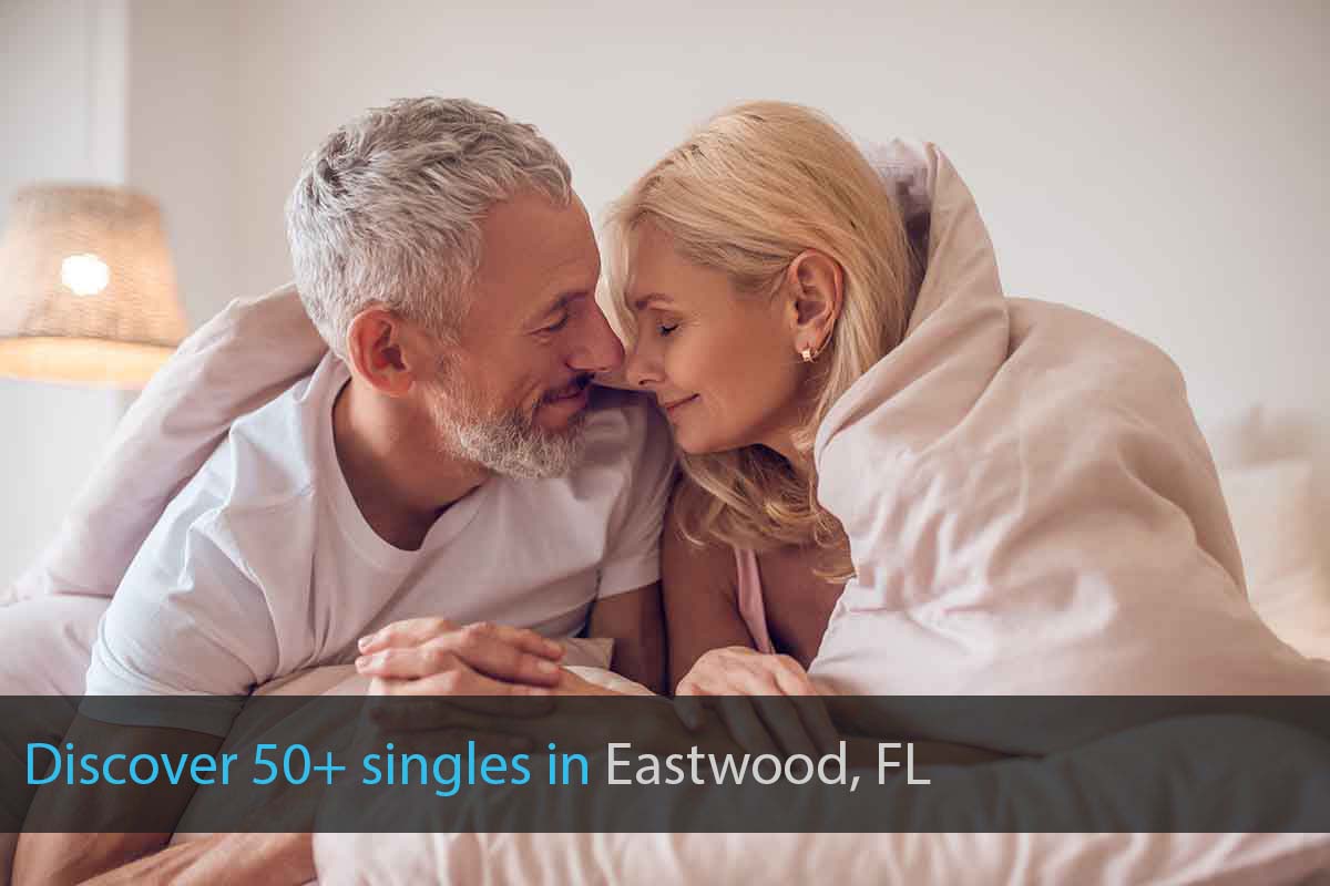 Meet Single Over 50 in Eastwood
