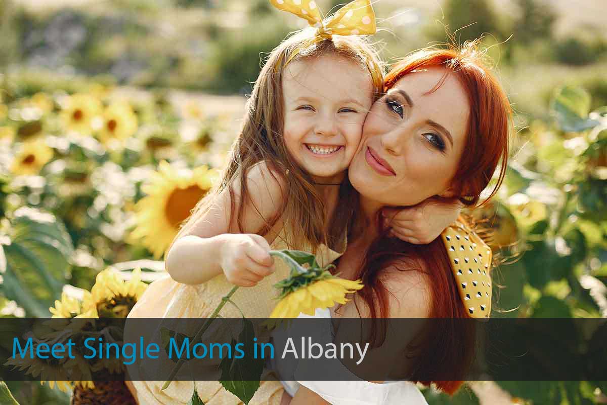 Meet Single Mothers in Albany