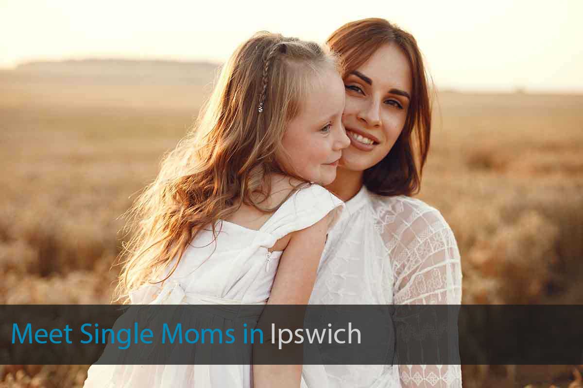 Meet Single Moms in Ipswich