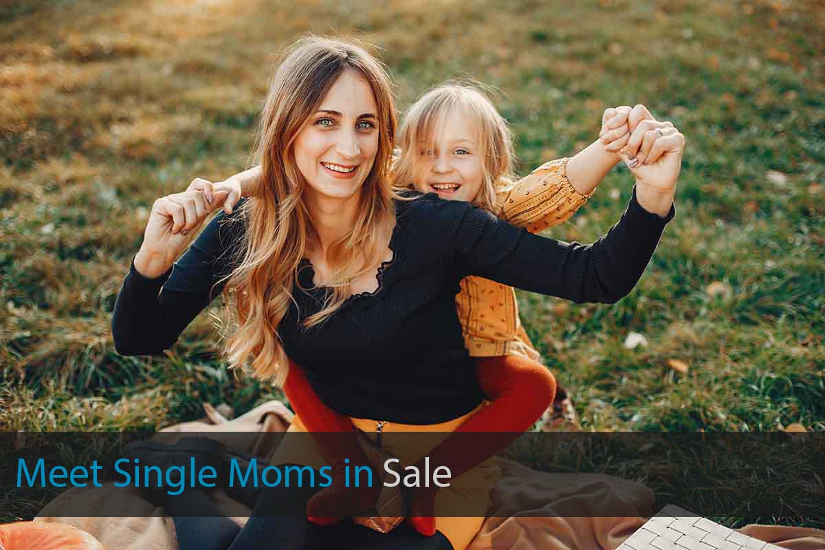 Meet Single Mom in Sale