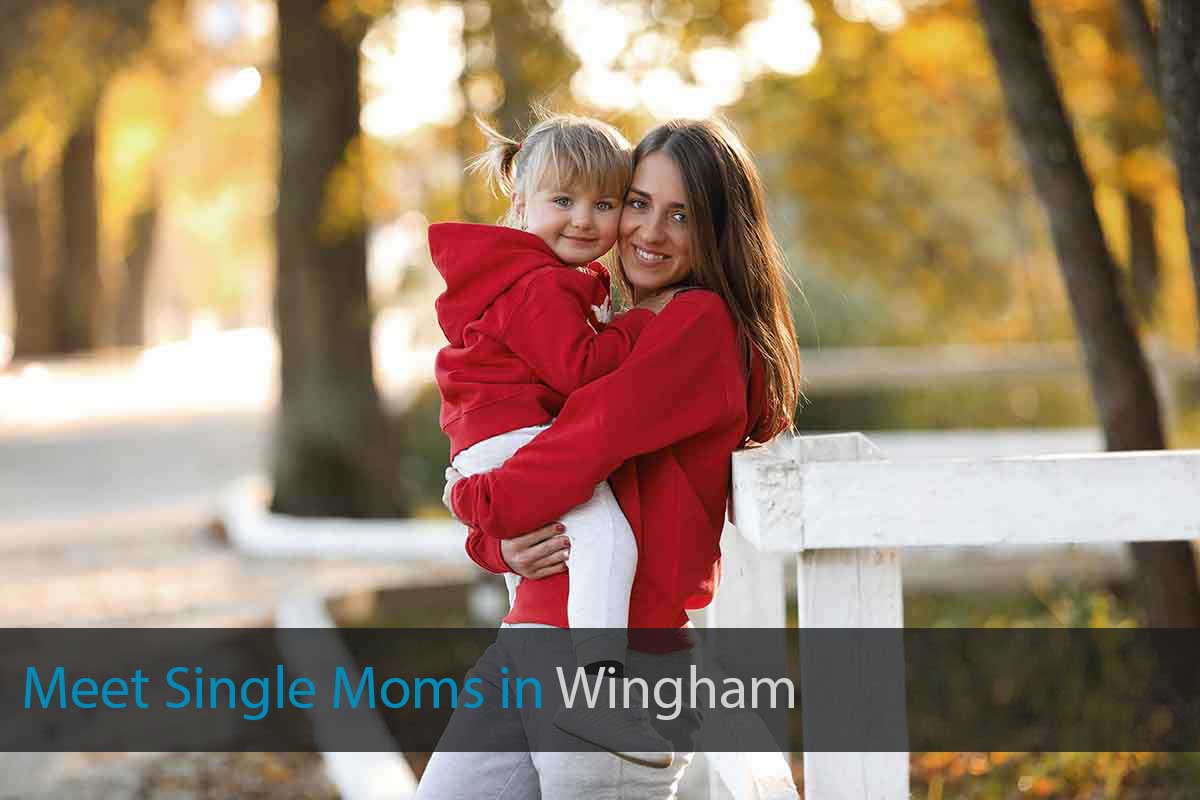 Meet Single Moms in Wingham