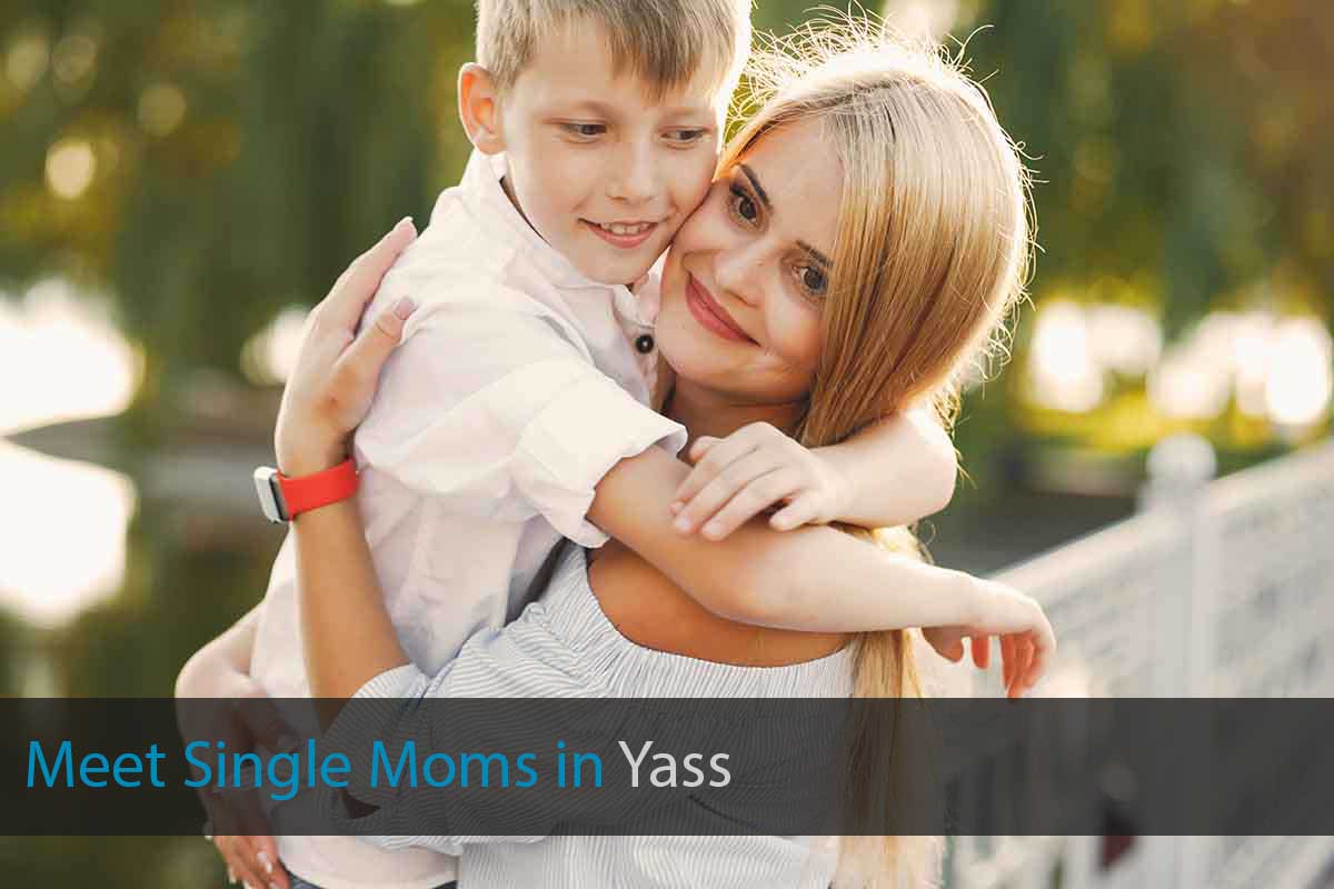 Find Single Mother in Yass