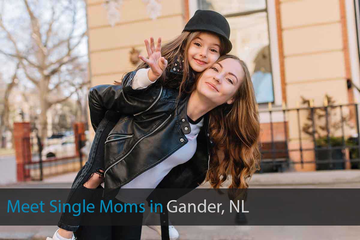 Find Single Mom in Gander
