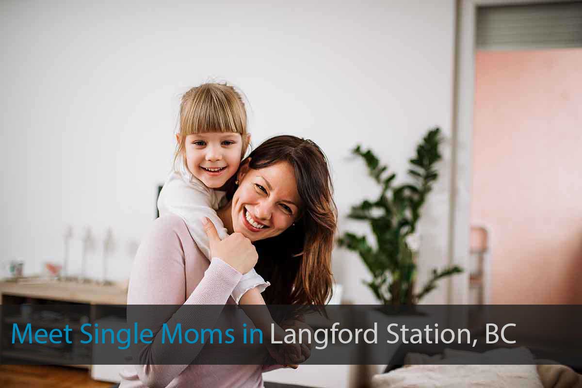 Find Single Mom in Langford Station