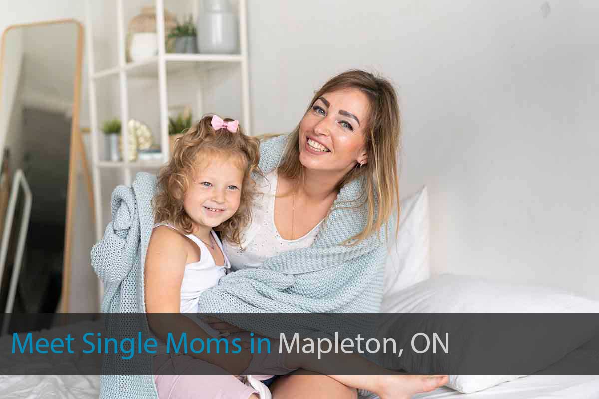 Meet Single Moms in Mapleton