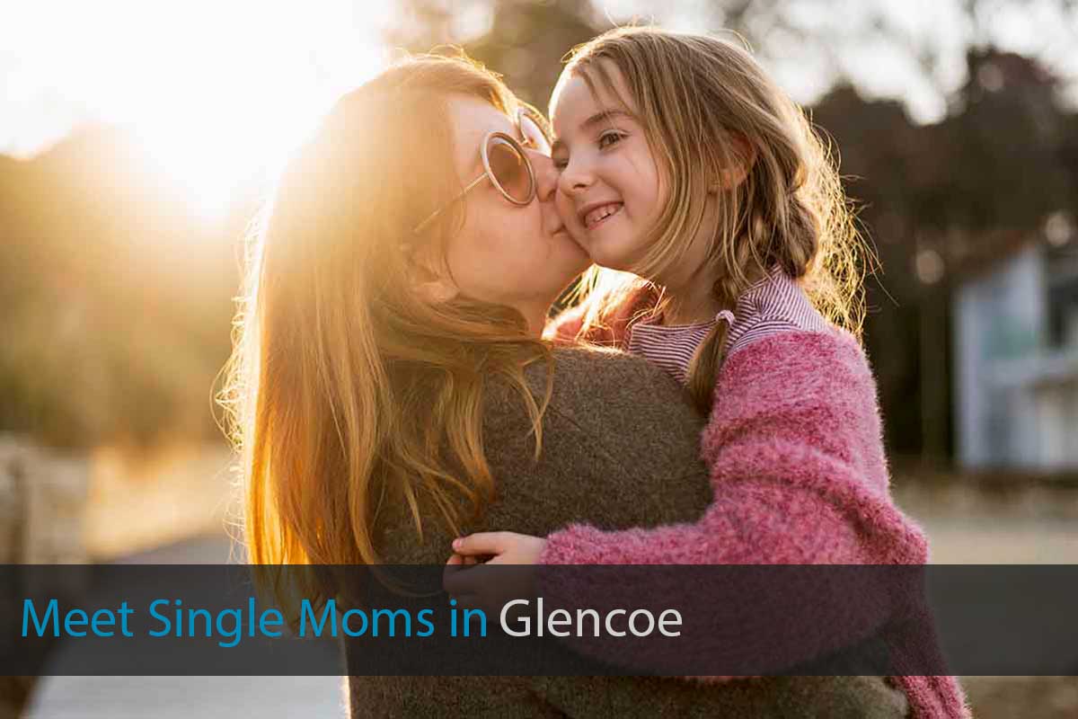 Find Single Mother in Glencoe