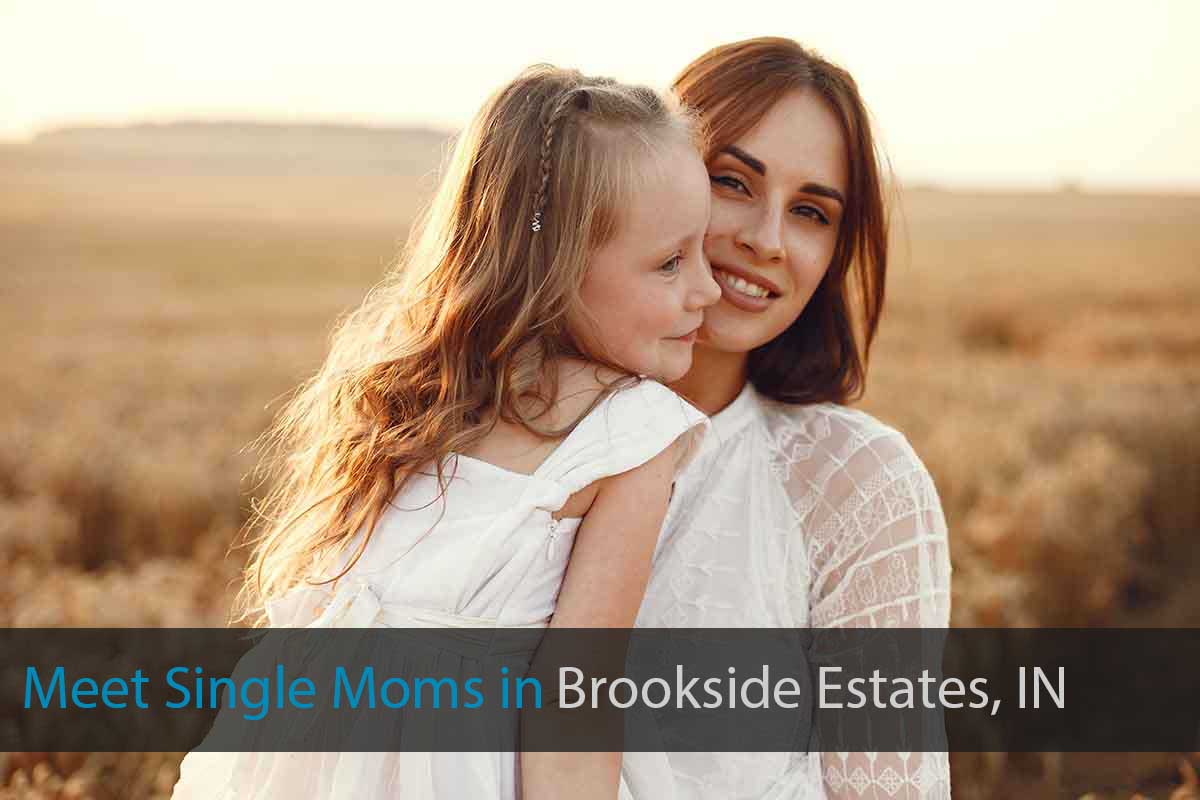 Find Single Moms in Brookside Estates