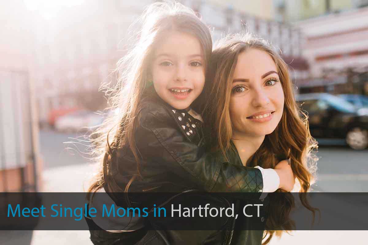 Meet Single Mothers in Hartford