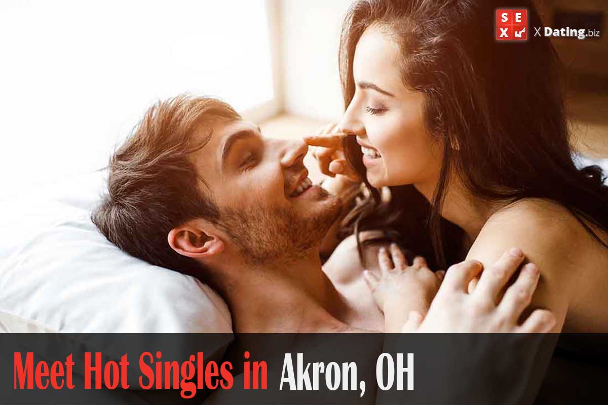 meet singles in Akron, OH