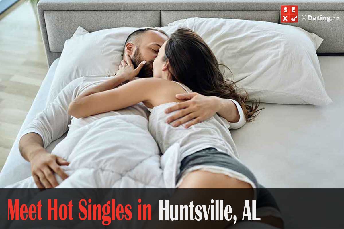meet horny singles in Huntsville, AL